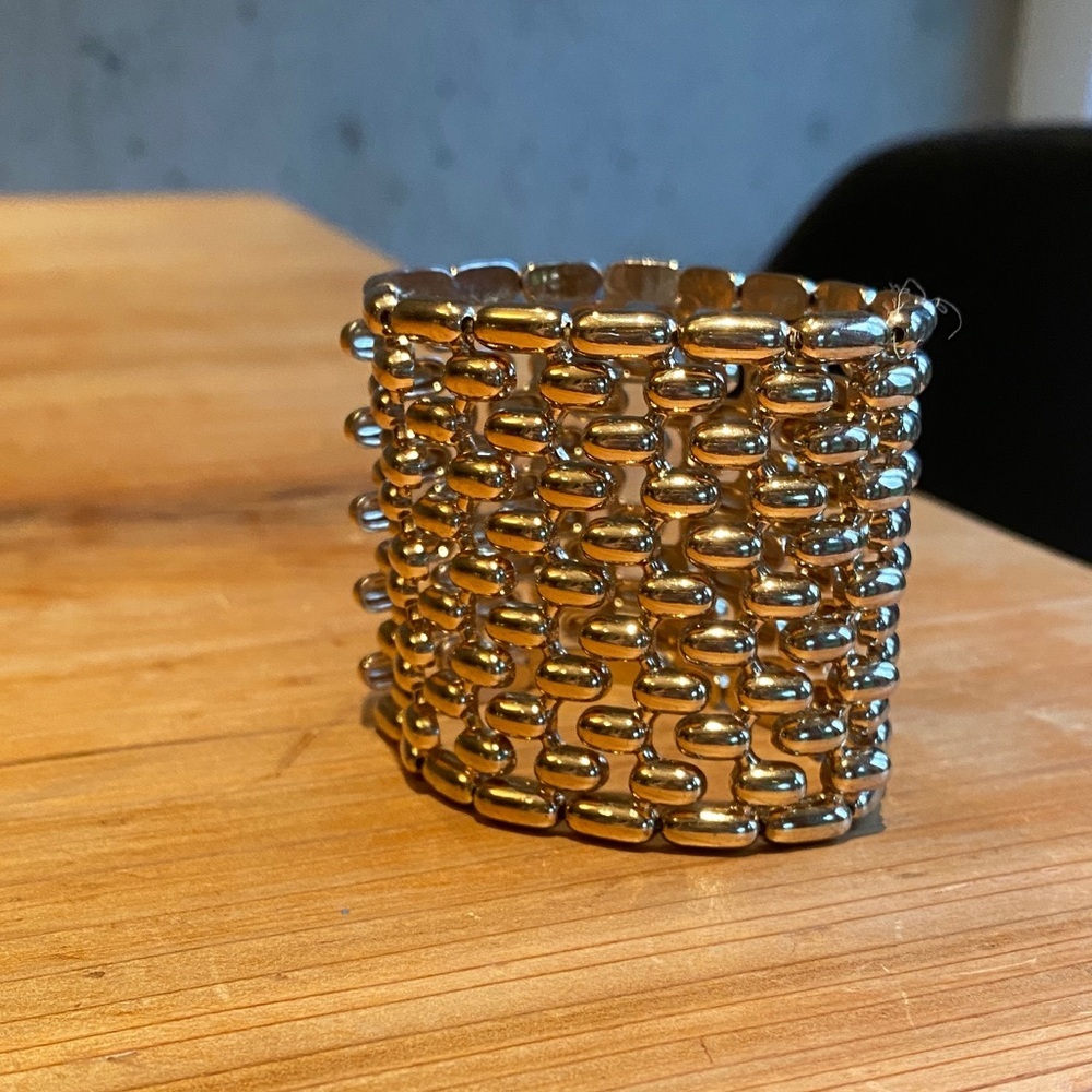 Gold colored stretchy Cuff Bracelet - Picture 3 of 7
